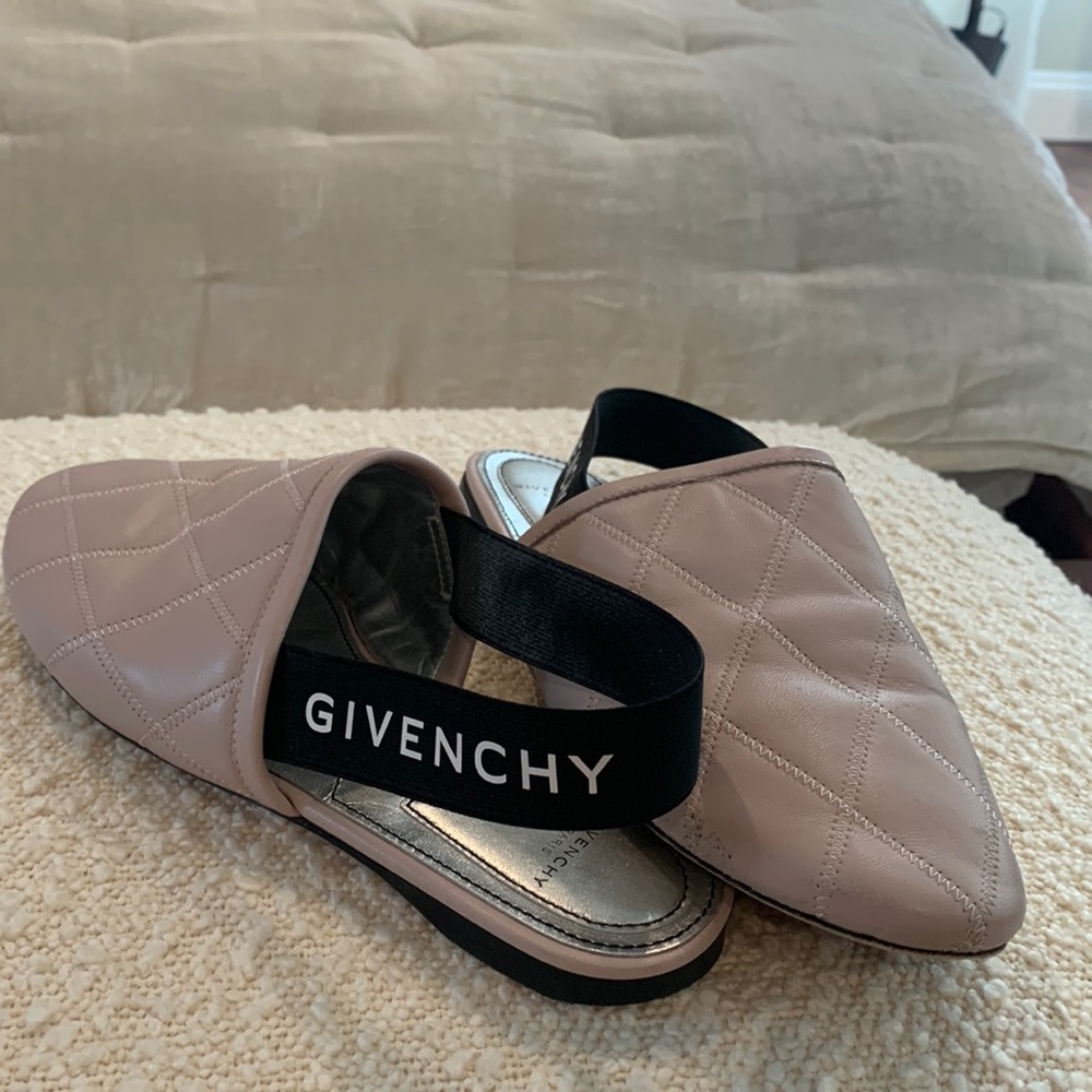 Givenchy pink flats